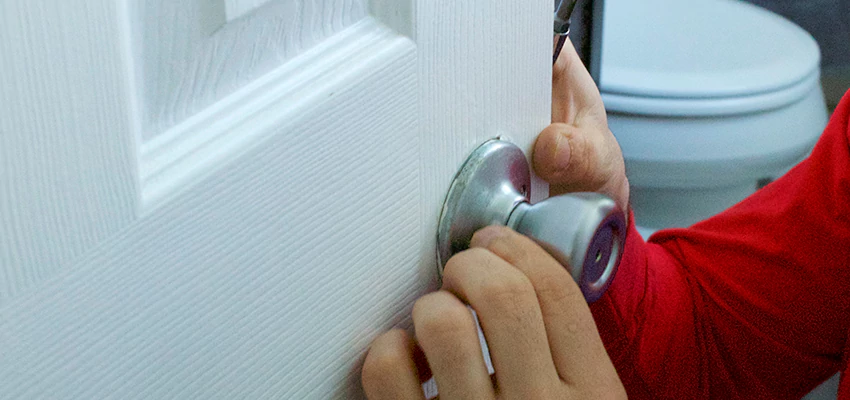 Vintage Door Knob Replacement in Woodbridge Township, NJ